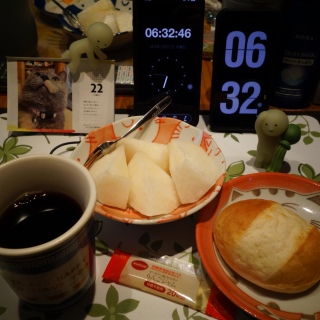 �~�j���[��